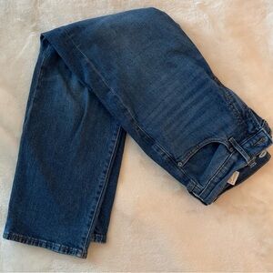 Old Navy Sky-Hi Straight Jeans